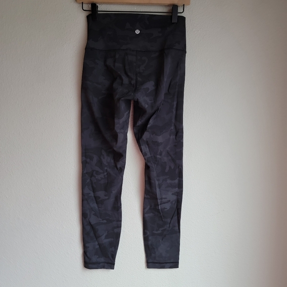Lululemon x Soulcycle Wunder Under Incognito Camo size 6 NWT - Picture 5 of 7